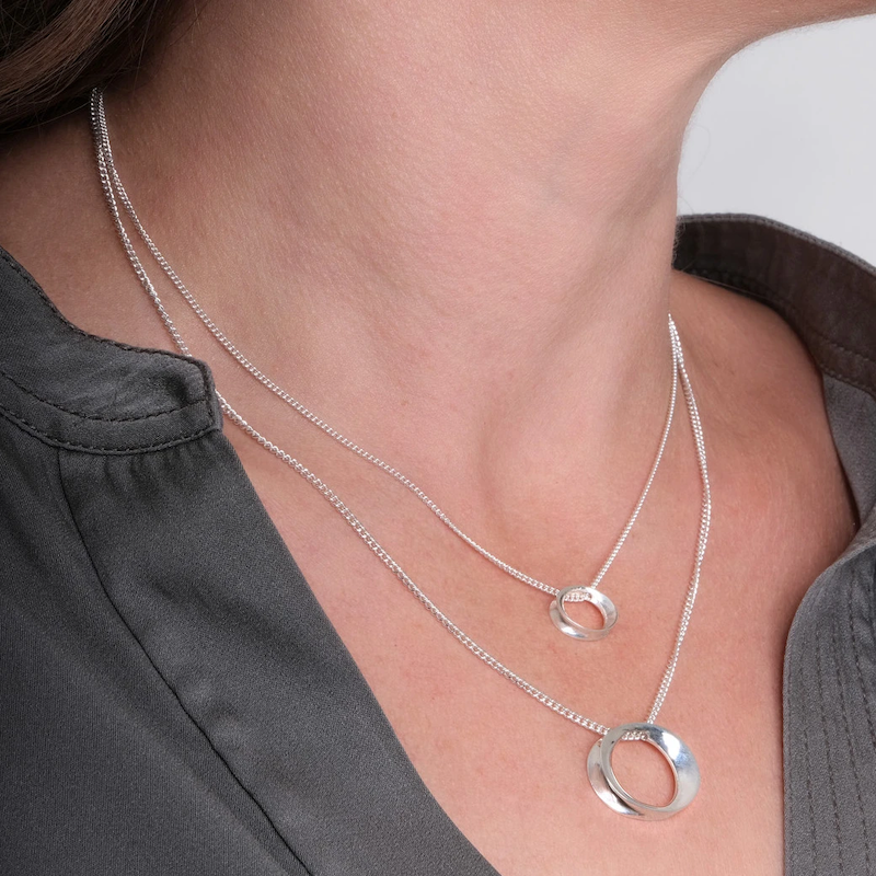 MAUREEN LYNCH | Wave Small Silver Pendant