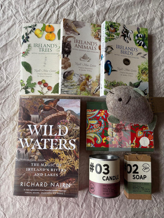 The Book Lover – Irish Nature Gift Box
